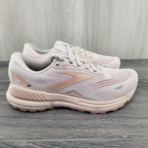 Brooks Adrenaline GTS 23 Sz 7.5 Womens Crystal Grey White Beige Running Shoes
